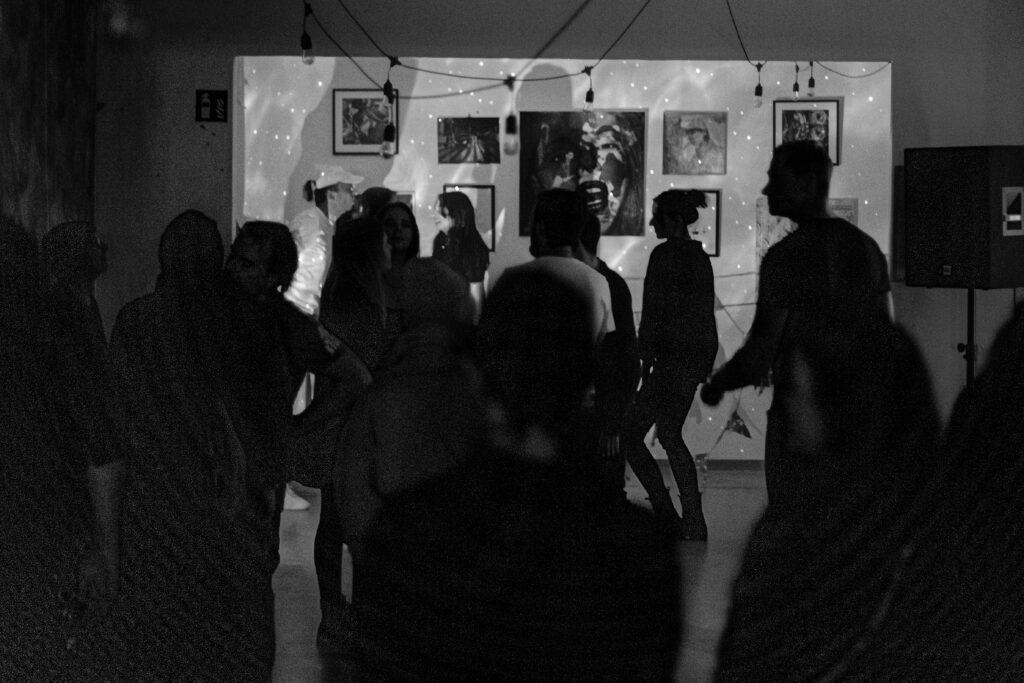 Kunst und Veranstaltungen im zweiten Laden